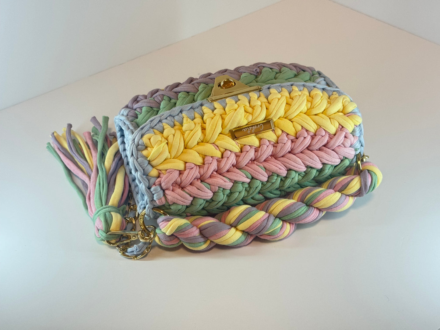 Daisy Clutch