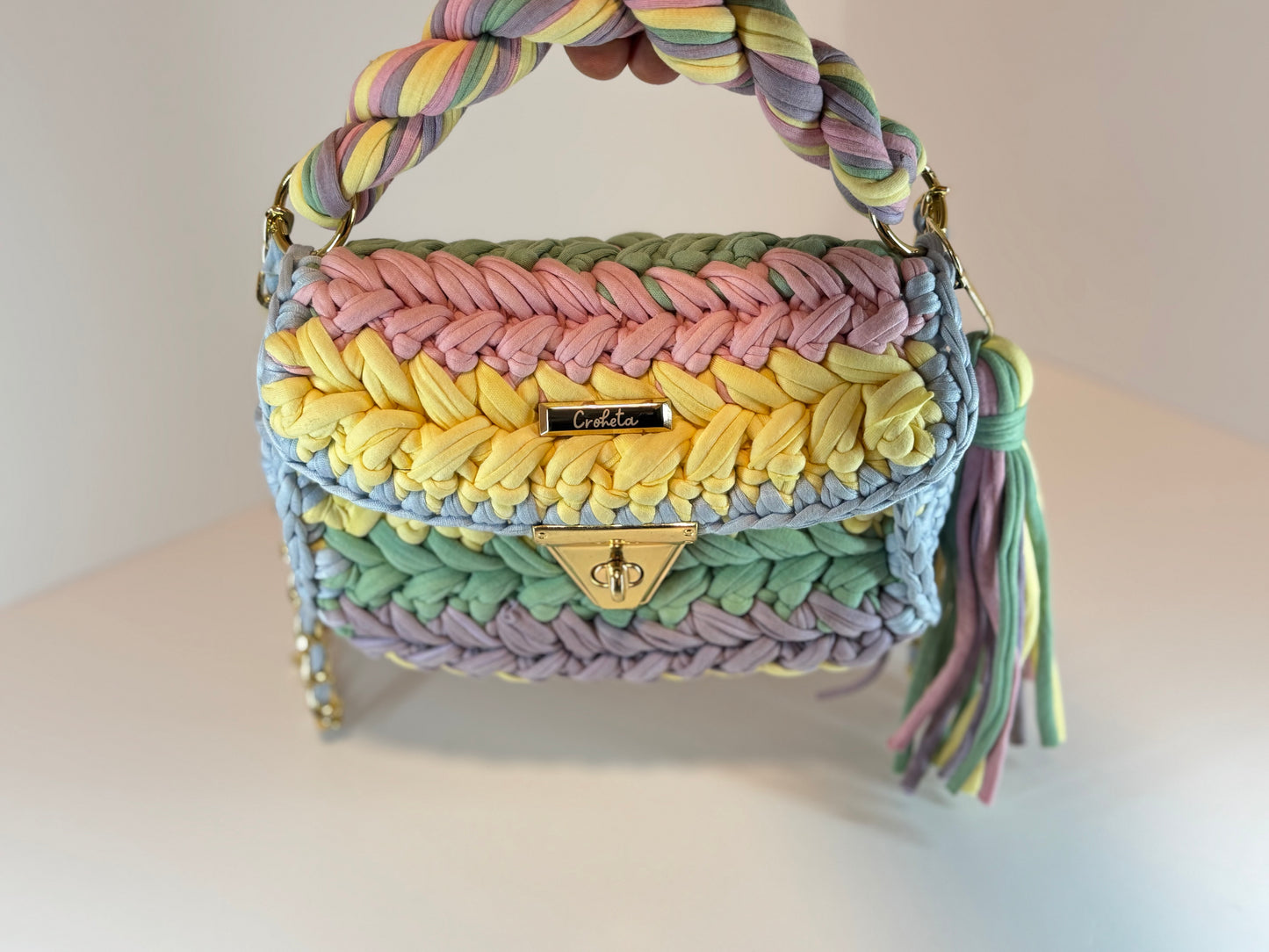 Daisy Clutch